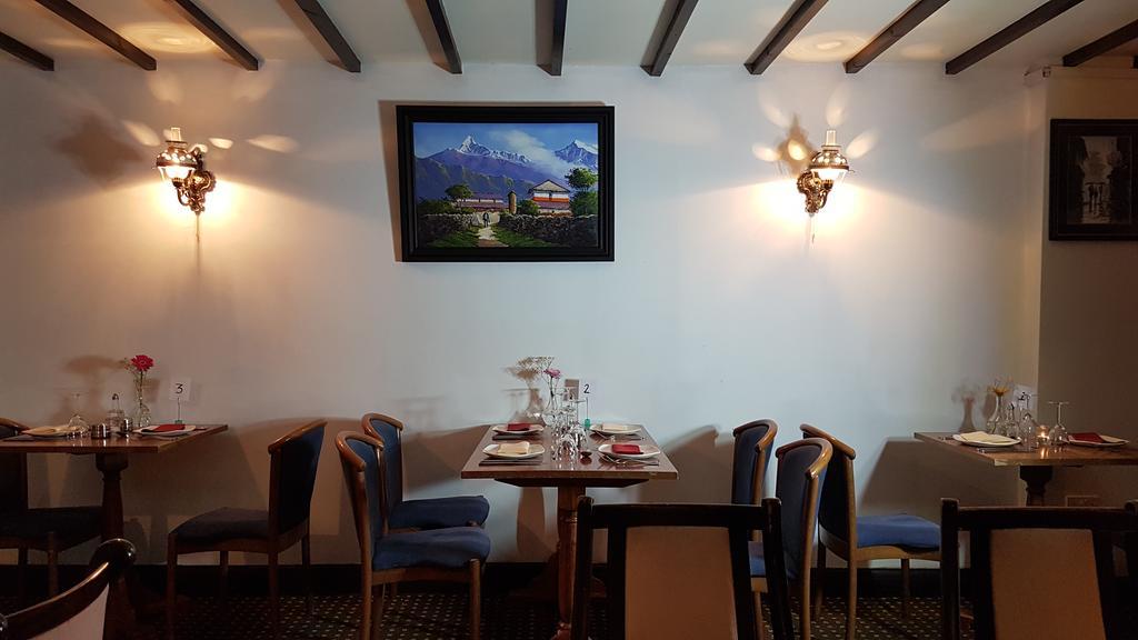 New Gurkha Inn Brecon Dış mekan fotoğraf