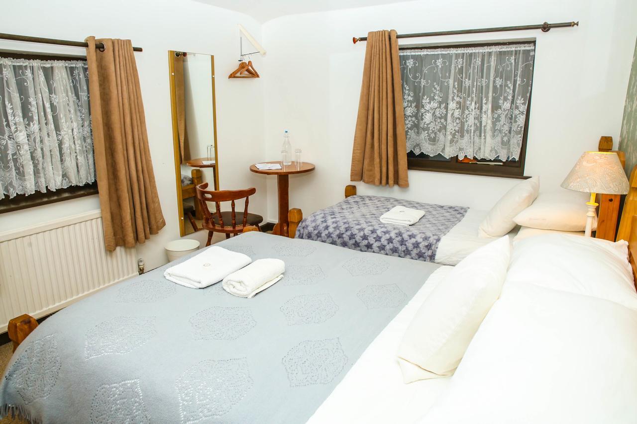 New Gurkha Inn Brecon Dış mekan fotoğraf