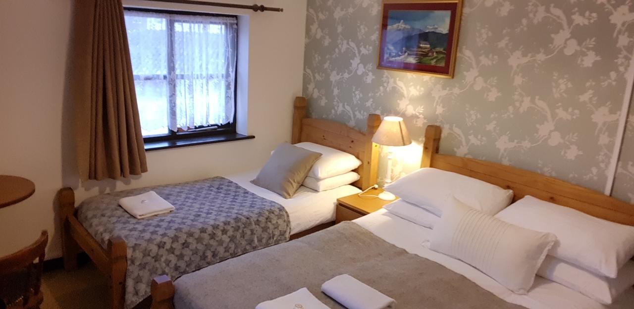 New Gurkha Inn Brecon Dış mekan fotoğraf